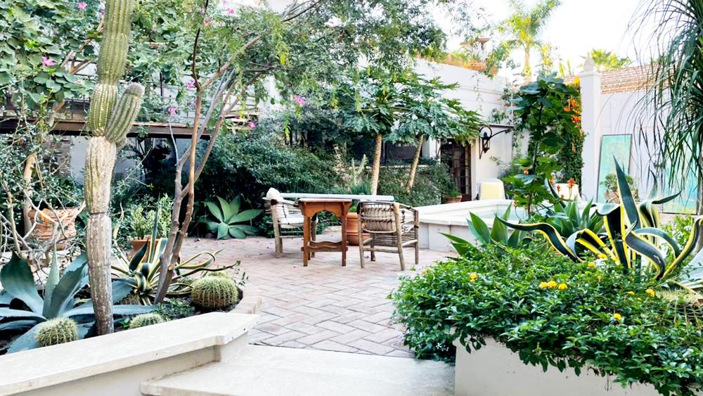 Jardinea Landscaping - Handmade personalized gardens made with love since 2010